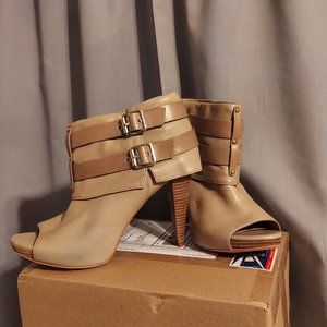 Vince Camuto Peep Toe Booties (Taupe) 9.5